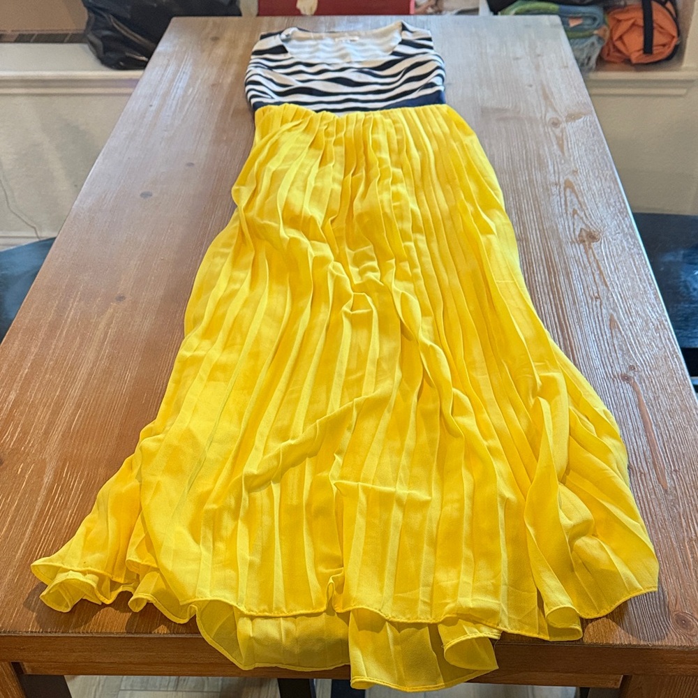 Charlies Yellow Pleated Maxi Skirt